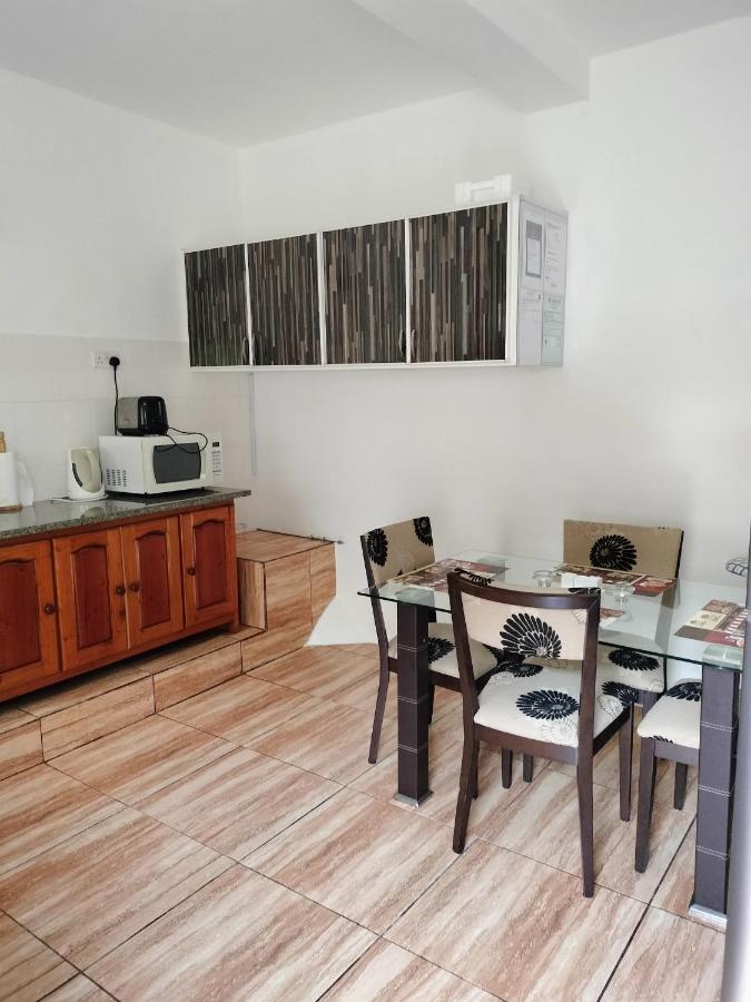 Loversnest Self Catering Anse aux Pins 외부 사진
