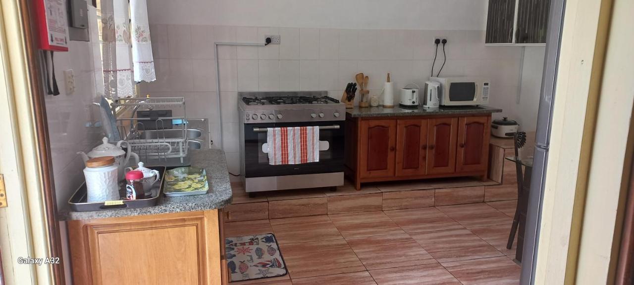Loversnest Self Catering Anse aux Pins 외부 사진